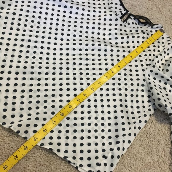 Zara Monochrome Polka Dot Print Long Sleeve Cropped Top - Picture 14 of 15